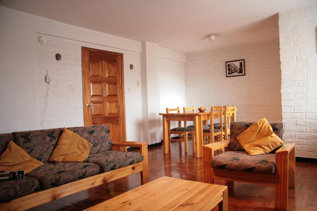 Apartamentos Los Quipus Quito Rum bild