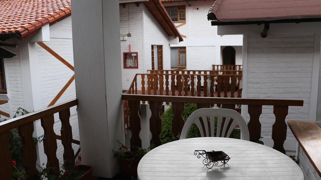 Apartamentos Los Quipus Quito Rum bild