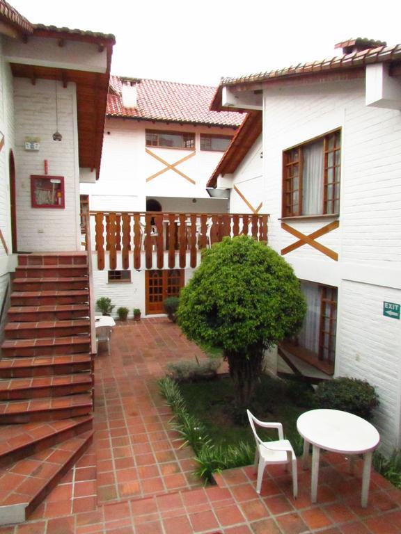 Apartamentos Los Quipus Quito Exteriör bild
