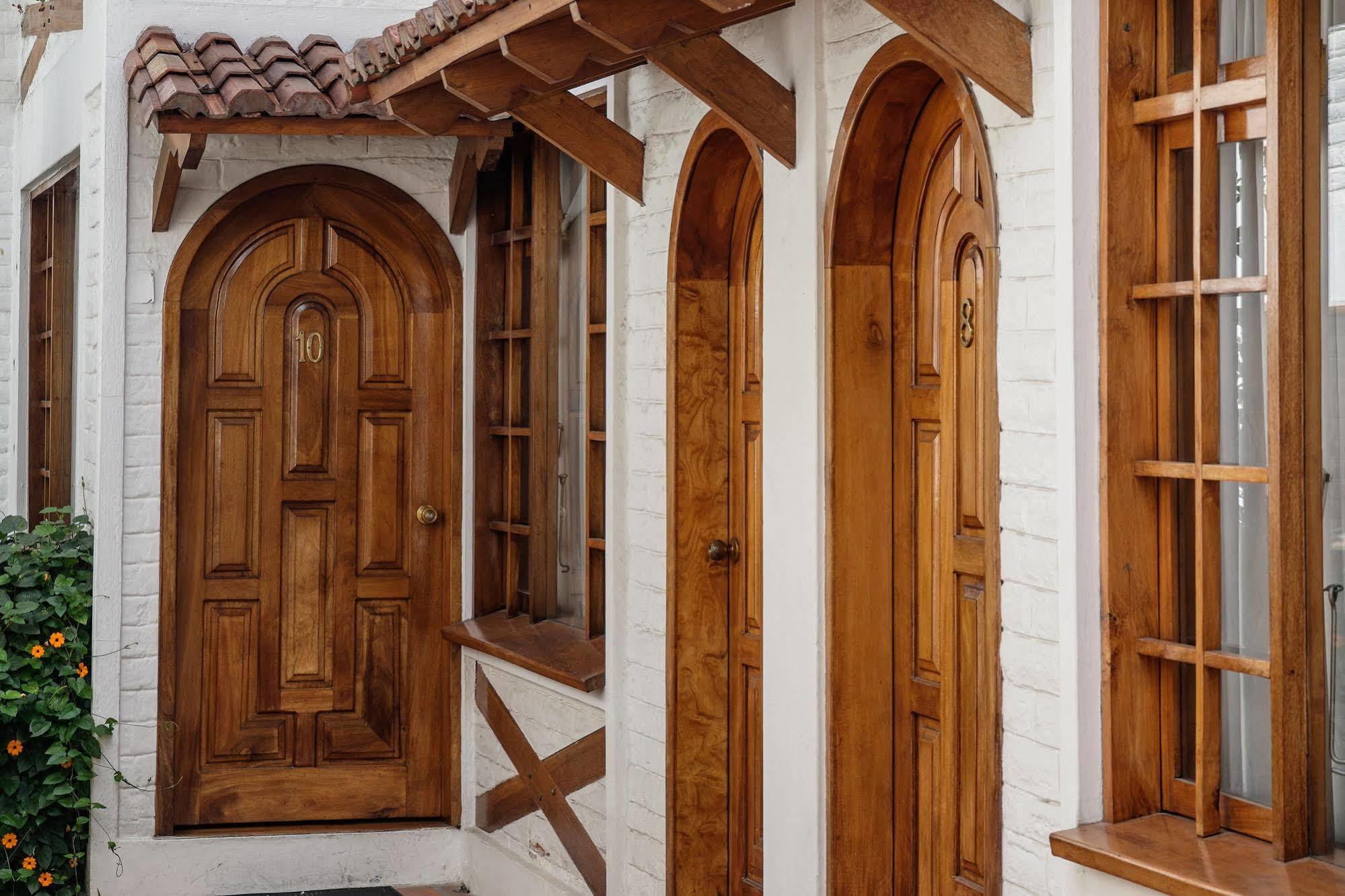 Apartamentos Los Quipus Quito Exteriör bild